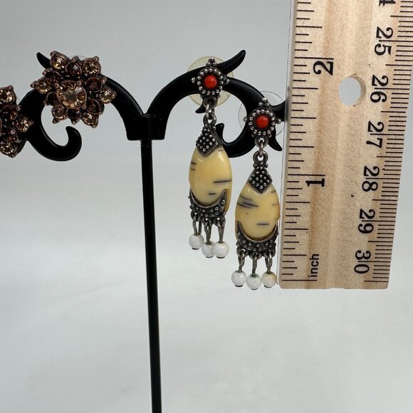 Set of 2 Vintage-Style Earrings Rhinestone Studs & Ivory-Toned Beaded Dangles - Picture 3 of 6